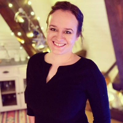 Alja Mazzini dr. vet. med, MSc CAB, GPCert (AnBeh)
