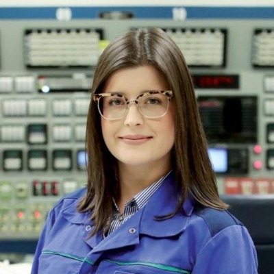 Lara Topol